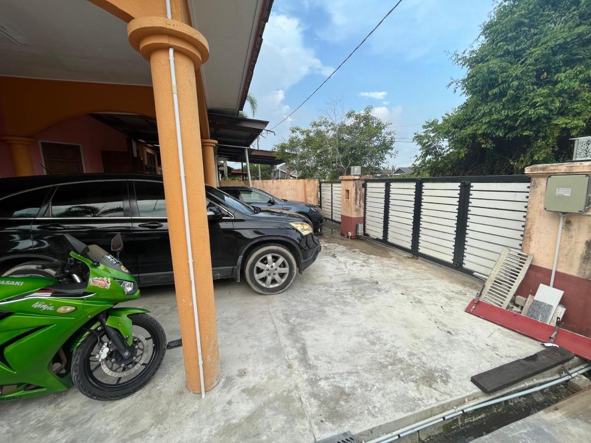 Ahza My Homestay Kemaman Chukai Exterior photo